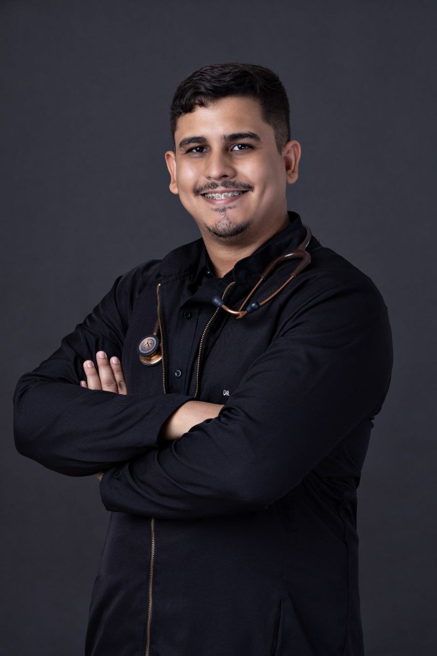 Dr. Filipe Silva ministrando curso de taVNS
